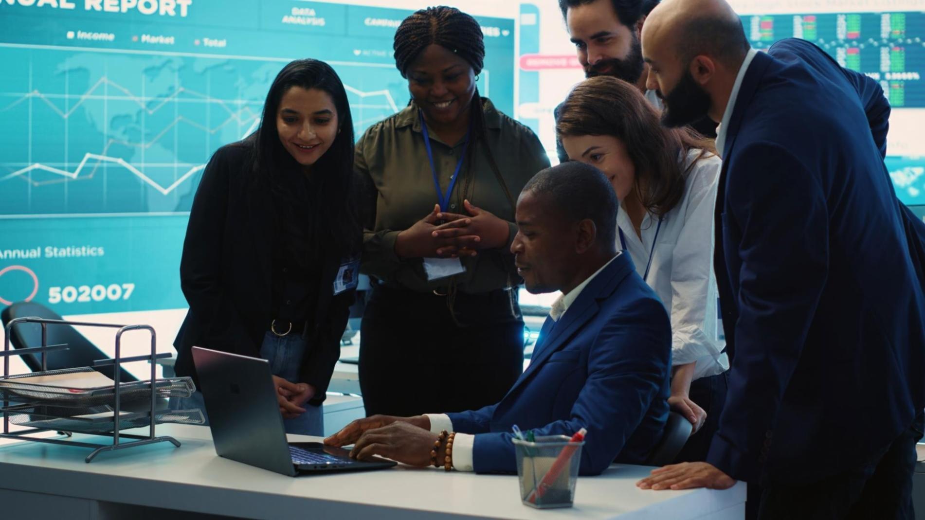 Réunion stratégie financière équipe